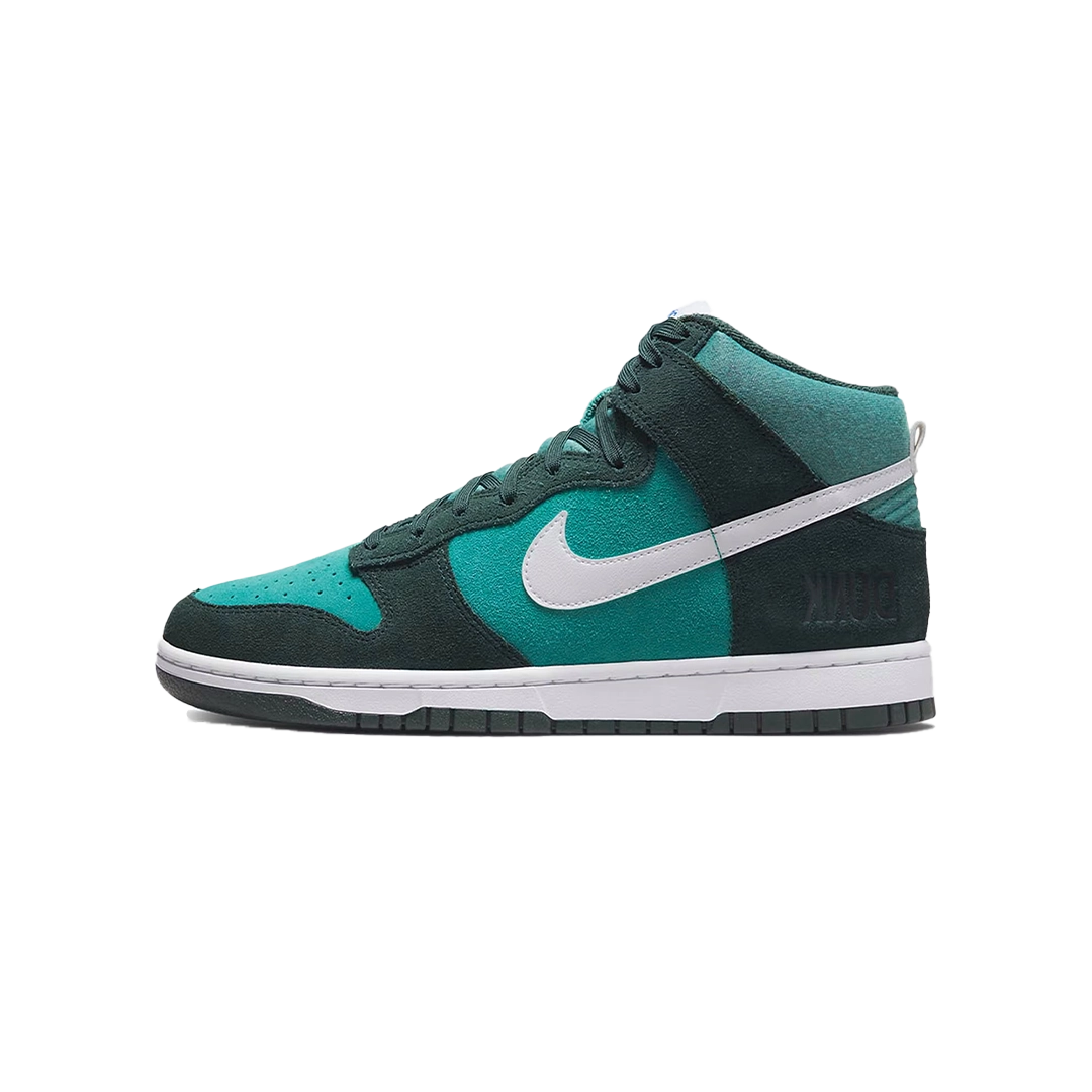 Nike Dunk High Retro SE Athletic Club Pro Green