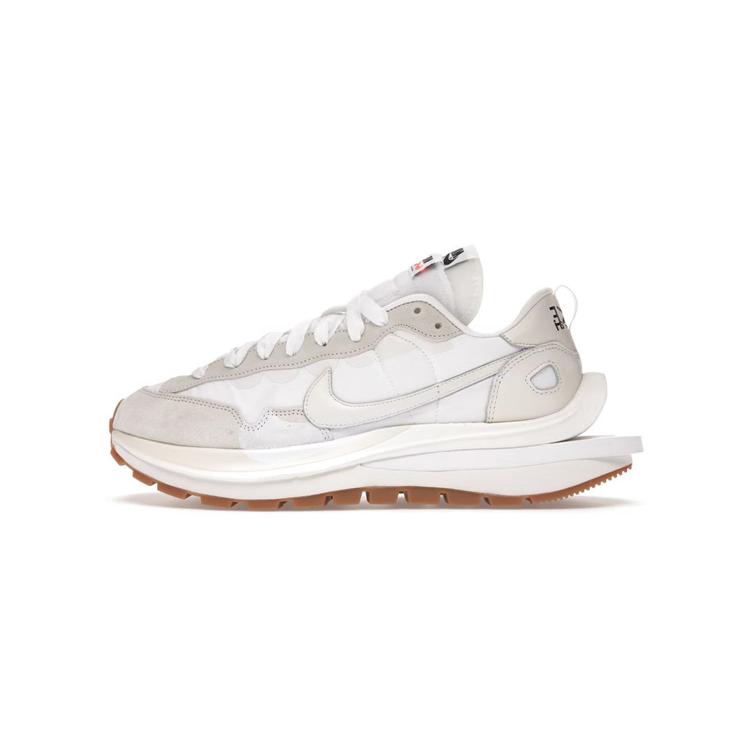 Nike Vaporwaffle sacai Sail Gum
