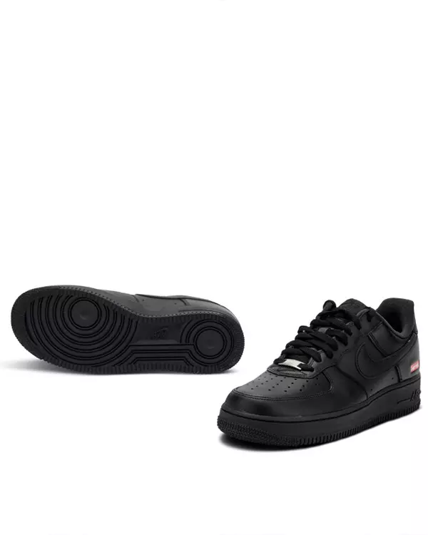 Nike Air Force 1 Low Supreme Black