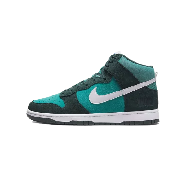 Nike Dunk High Retro SE Athletic Club Pro Green