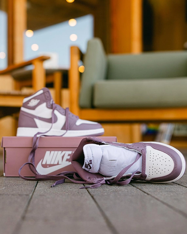 Jordan 1 Retro High OG Mauve