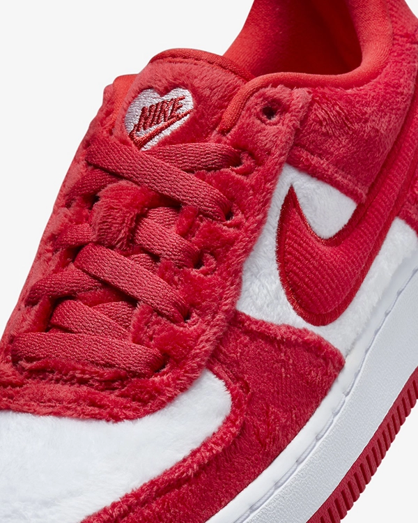 Nike Air Force 1 Low Valentine's Day Fleece (2024) (GS)