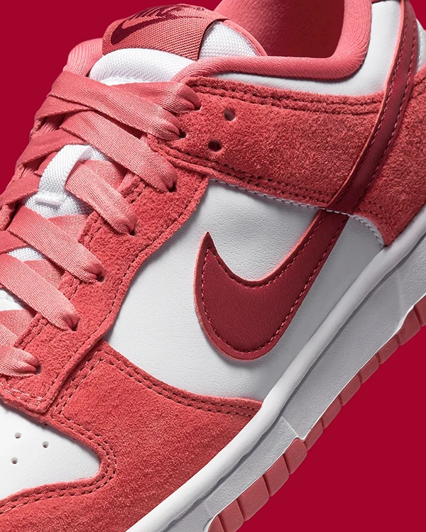 Nike Dunk Low Valentine's Day (2024) (W)