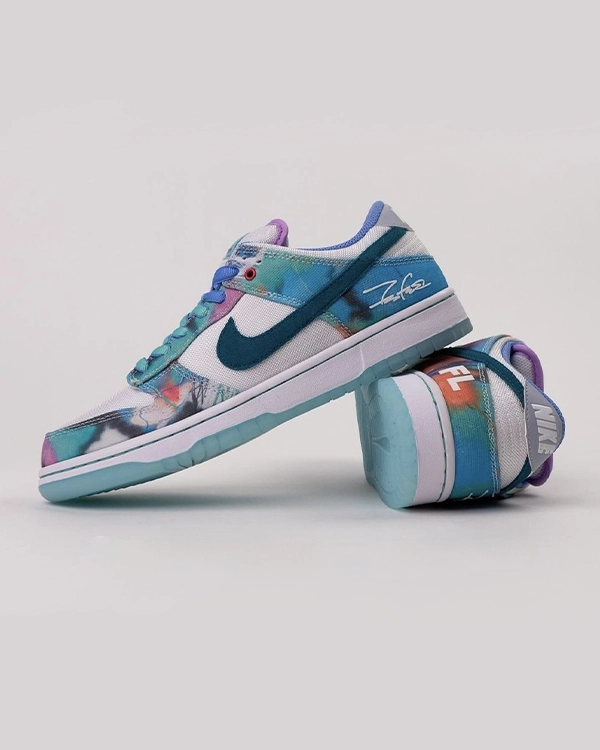 Nike SB Dunk Low Futura Laboratories Bleached Aqua