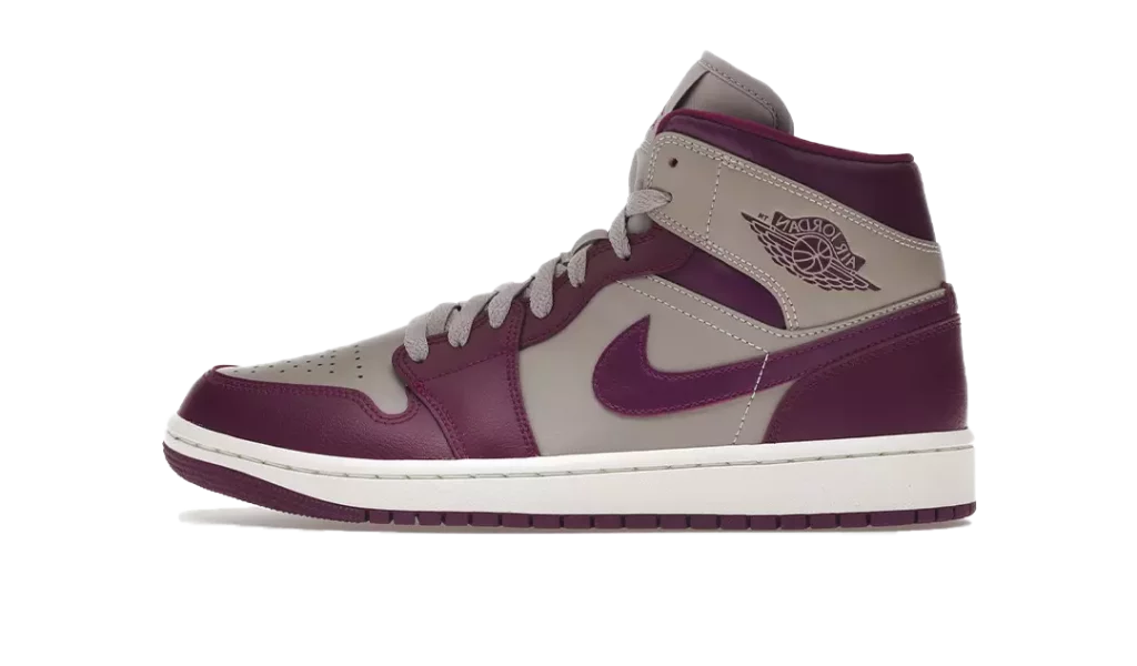 Jordan 1 Mid Magenta (2022) (W)