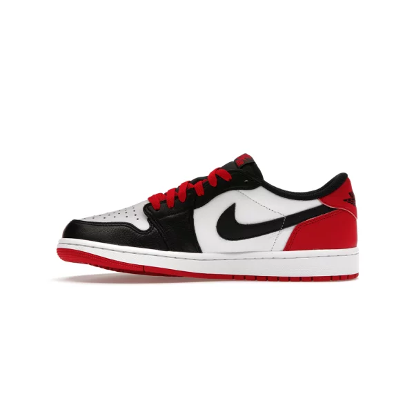 Jordan 1 Retro Low OG Black Toe (2023)