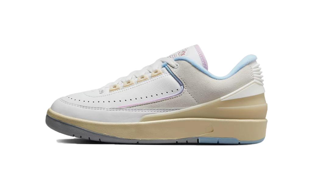 Jordan 2 Retro Low Look, Up in the Air (W)