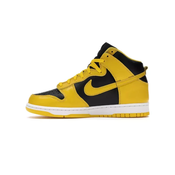 NIKE DUNK HIGH BLACK VARSITY MAIZE